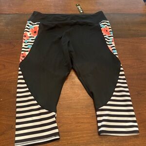Zelos Black Yoga Capri With Stripes and Flowers 3x NWT